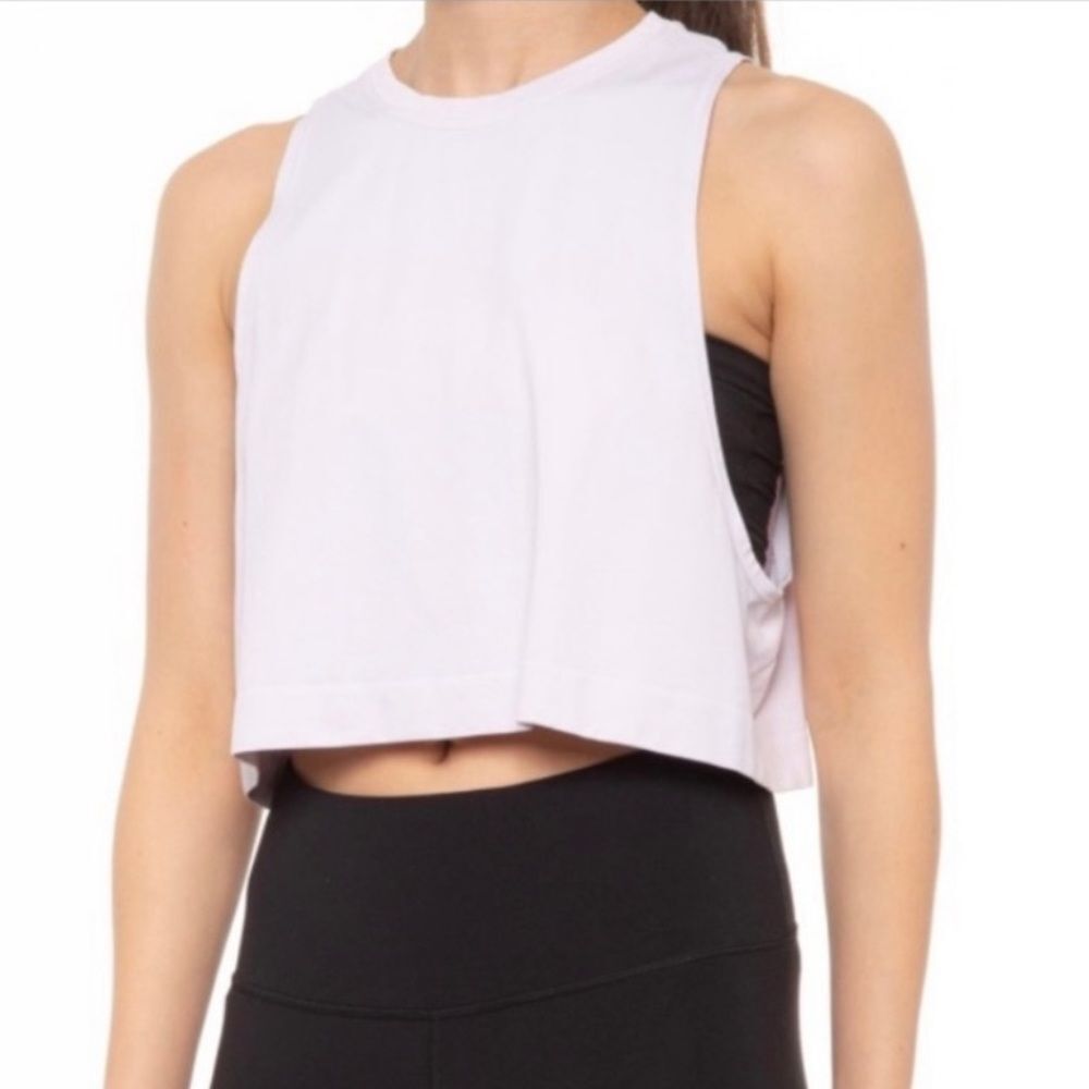 A by Avocado “Go-To Tank” Cropped Workout Tank in Mauve/Light Pink Size M